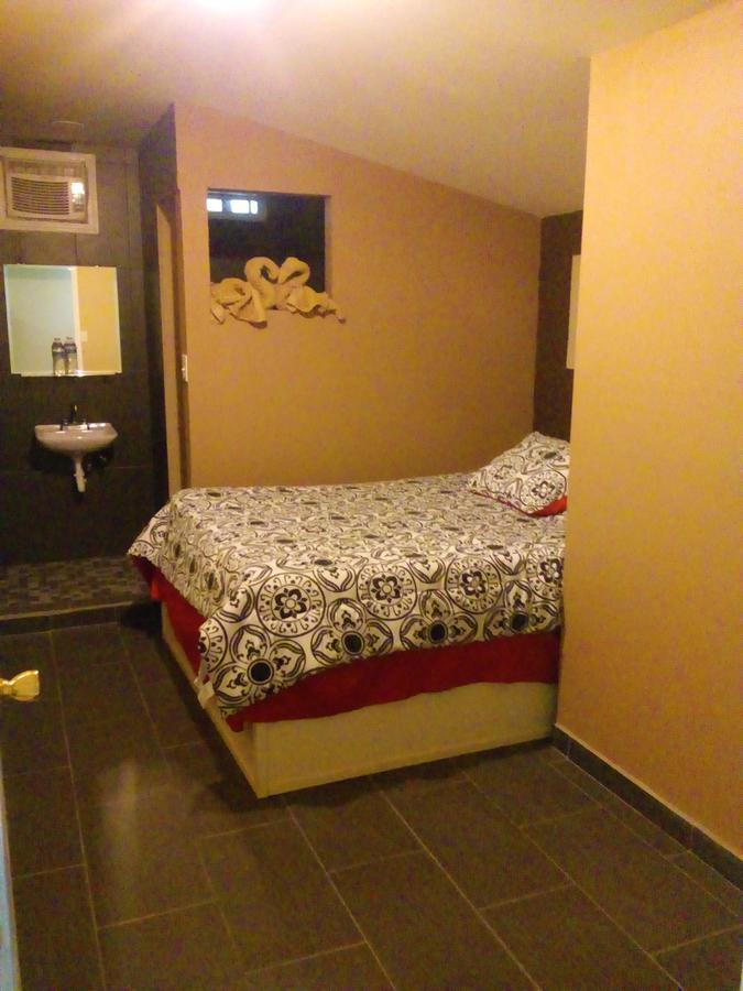 La Vid Posada Inn บาเย เด กัวลาลูเป ภายนอก รูปภาพ