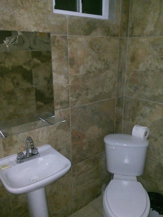 La Vid Posada Inn บาเย เด กัวลาลูเป ภายนอก รูปภาพ